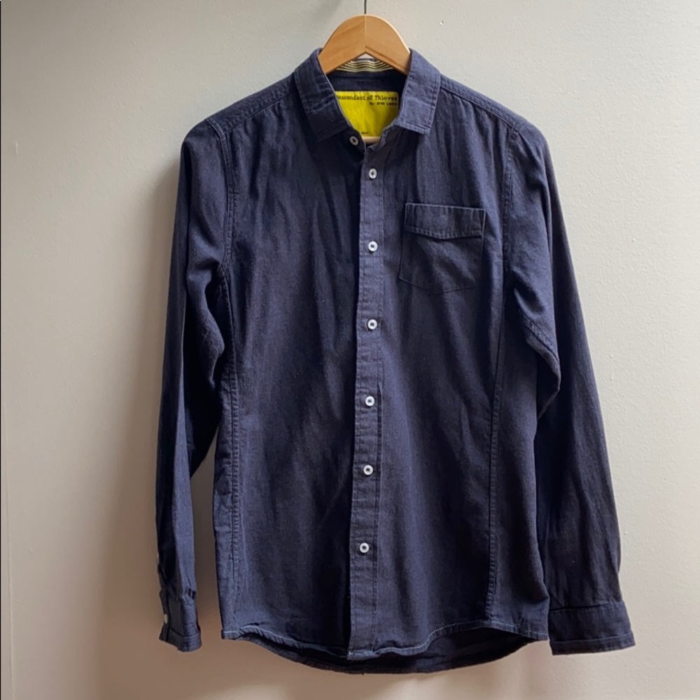 Descendants of Thieves Blue Flannel, Small